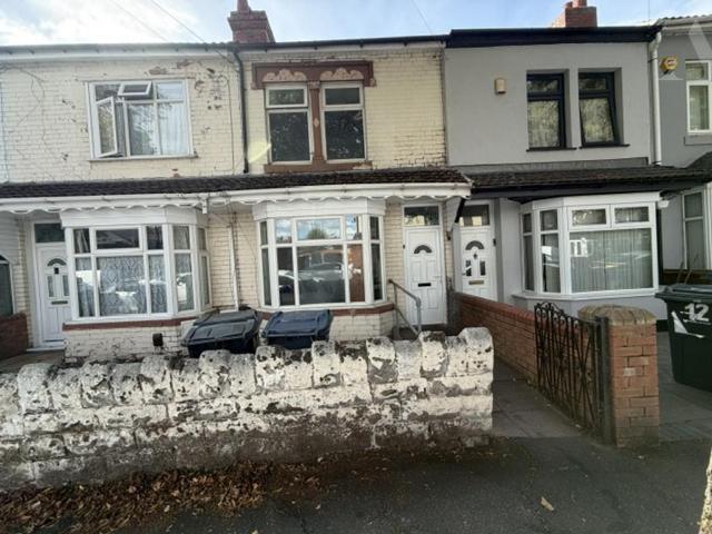 3 bedroom terraced house for sale