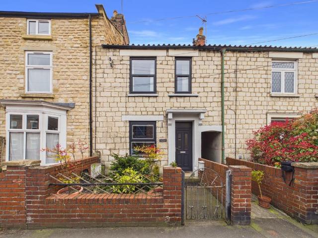 3 bedroom terraced house for sale