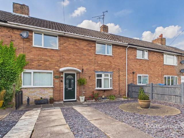 3 bedroom terraced house for sale