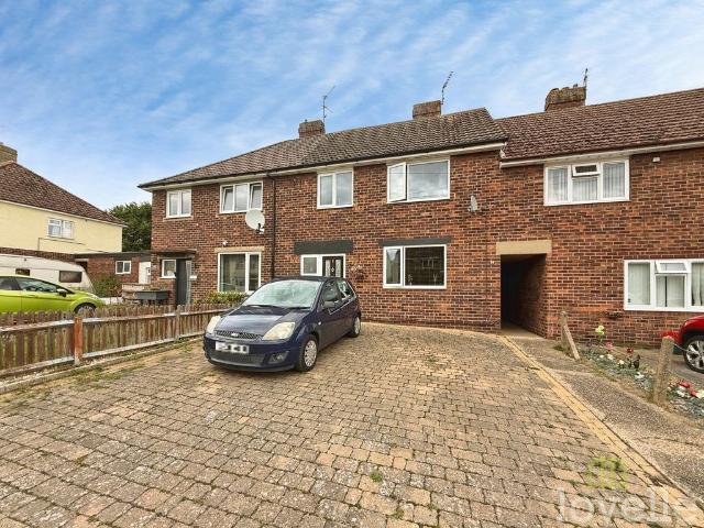 3 bedroom terraced house for sale