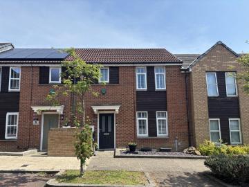 3 bedroom terraced house for sale