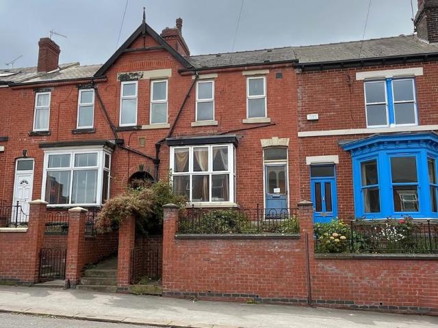 3 bedroom terraced house for sale