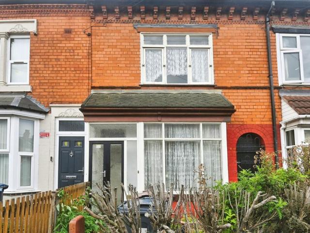3 bedroom terraced house for sale