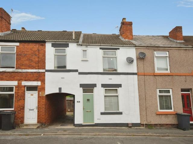 3 bedroom terraced house for sale