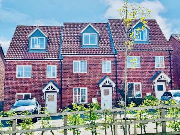 3 bedroom terraced house for sale