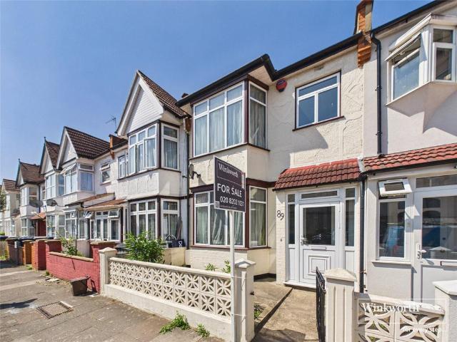 3 bedroom terraced house for sale