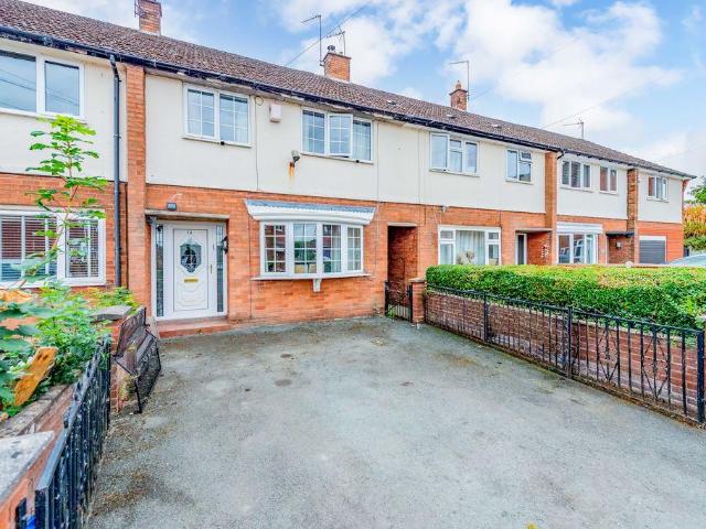 3 bedroom terraced house for sale