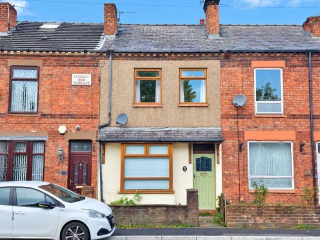 3 bedroom terraced house for sale