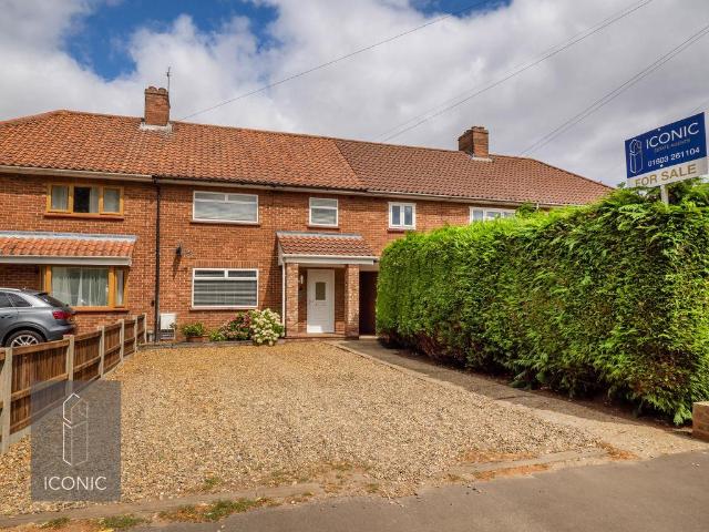 3 bedroom terraced house for sale
