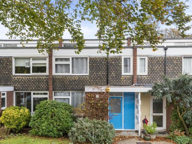 3 bedroom terraced house for sale
