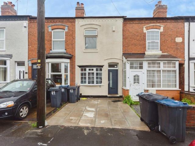 3 bedroom terraced house for sale