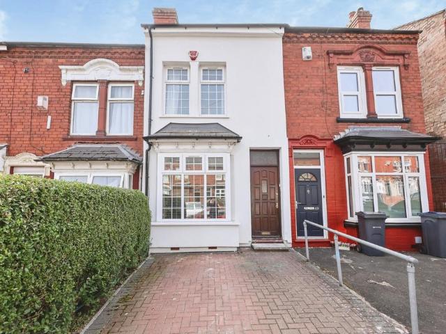 3 bedroom terraced house for sale