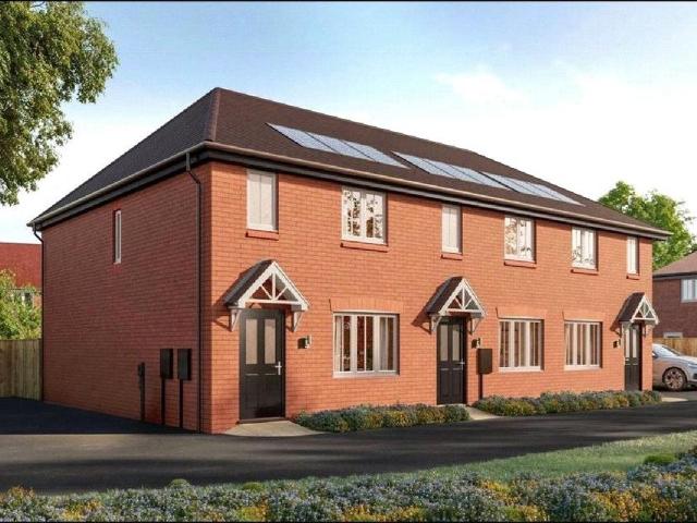 3 bedroom terraced house for sale