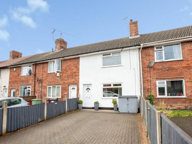 3 bedroom terraced house for sale