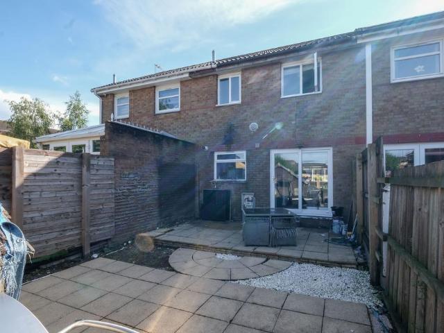3 bedroom terraced house for sale