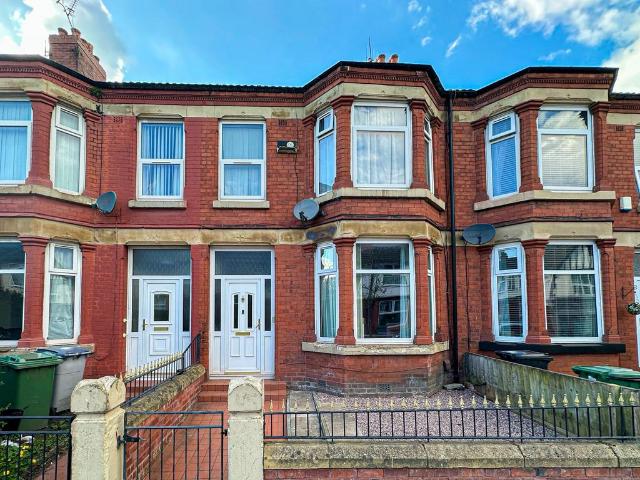 3 bedroom terraced house for sale