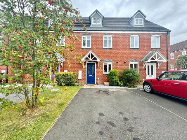 3 bedroom terraced house for sale