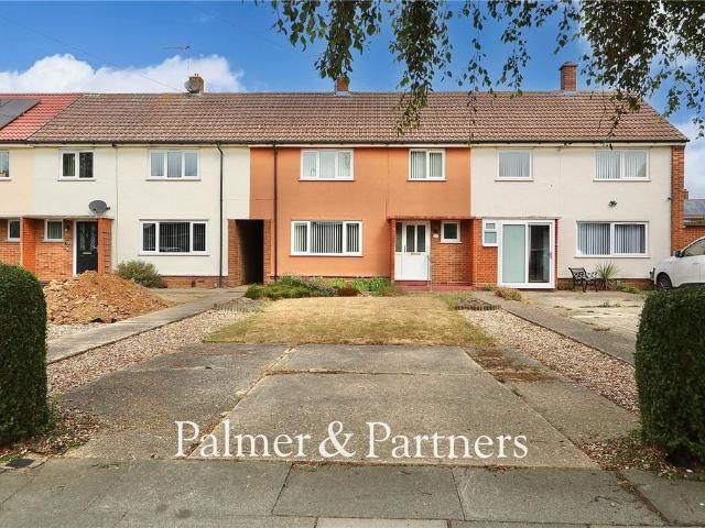 3 bedroom terraced house for sale