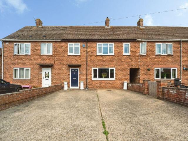 3 bedroom terraced house for sale