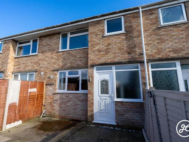 3 bedroom terraced house for sale