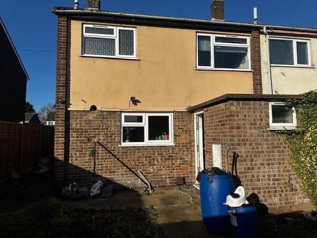 3 bedroom terraced house for sale