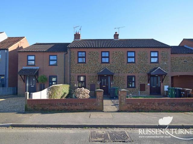 3 bedroom terraced house for sale