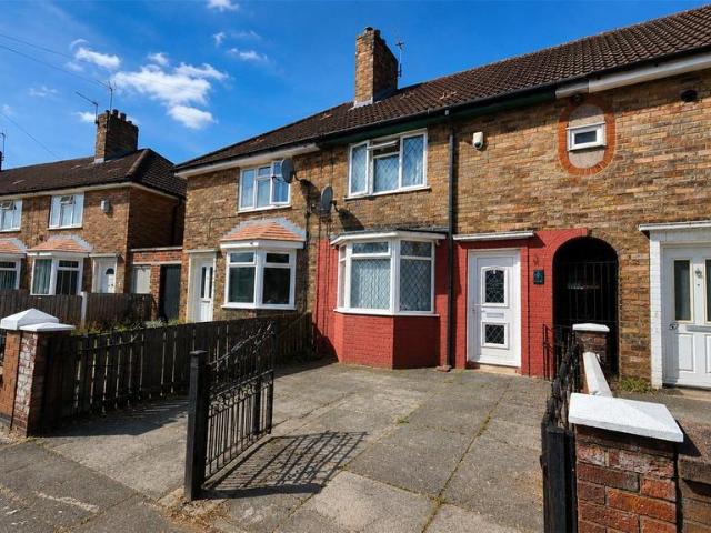 3 bedroom terraced house for sale