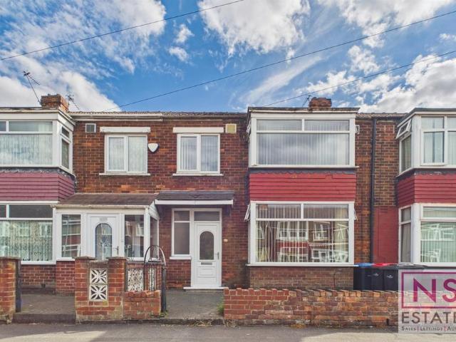 3 bedroom terraced house for sale