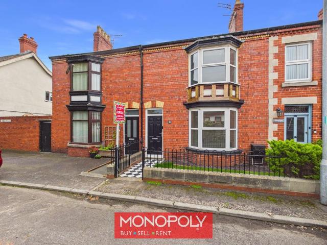 3 bedroom terraced house for sale