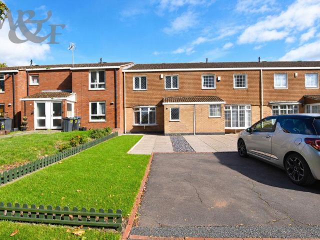 3 bedroom terraced house for sale