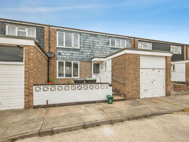 3 bedroom terraced house for sale