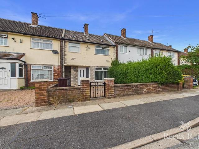 3 bedroom terraced house for sale