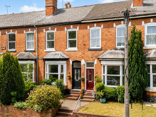 3 bedroom terraced house for sale