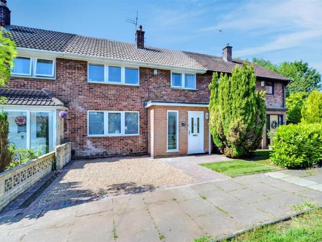 3 bedroom terraced house for sale