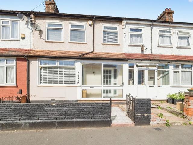 3 bedroom terraced house for sale