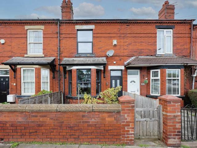 3 bedroom terraced house for sale