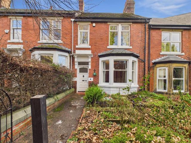 3 bedroom terraced house for sale