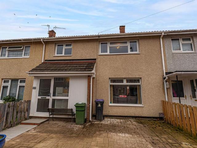 3 bedroom terraced house for sale