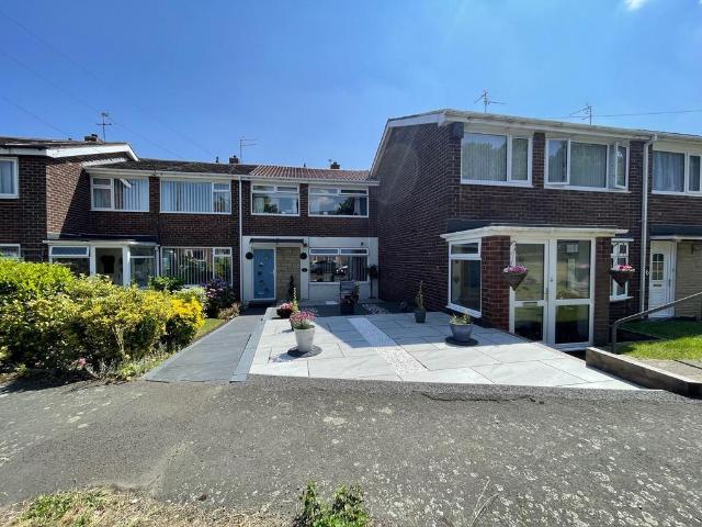 3 bedroom terraced house for sale