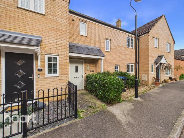 3 bedroom terraced house for sale