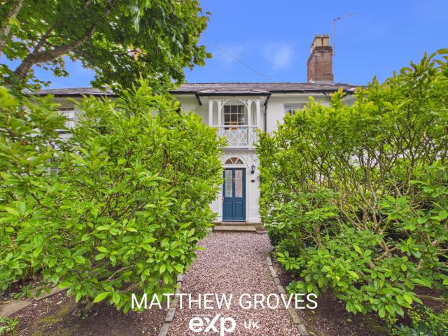 3 bedroom terraced house for sale