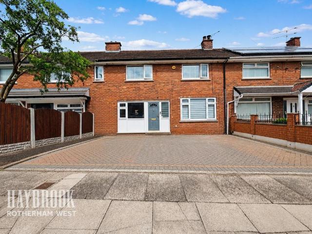 3 bedroom terraced house for sale