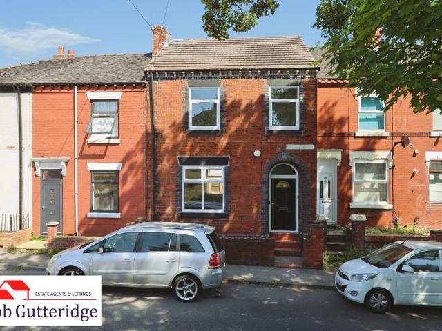 3 bedroom terraced house for sale