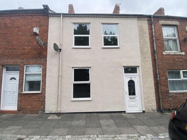 3 bedroom terraced house for sale