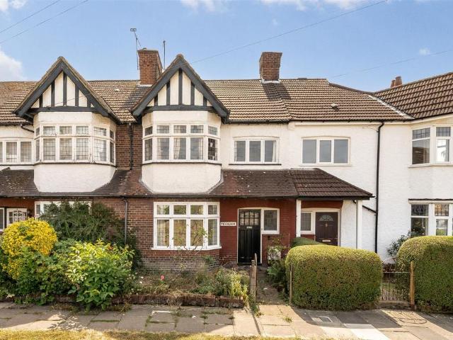 3 bedroom terraced house for sale