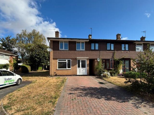 3 bedroom terraced house for sale