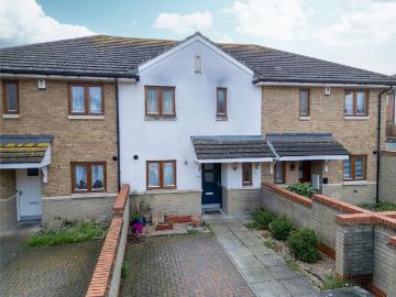 3 bedroom terraced house for sale