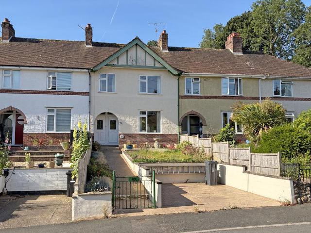 3 bedroom terraced house for sale