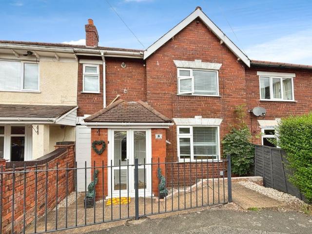 3 bedroom terraced house for sale