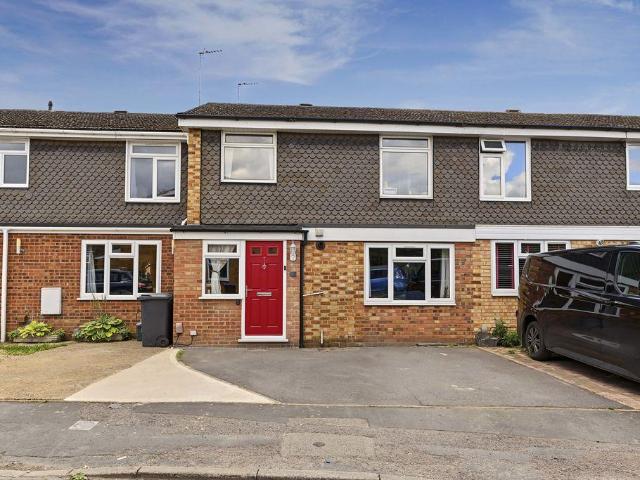 4 bedroom terraced house for sale